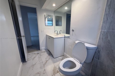 Casa en venta en Coral Springs, Florida, 3 dormitorios, 172.05 m2 № 2002349 - foto 14