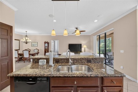 House in Apollo Beach, Florida 2 bedrooms, 179.58 sq.m. № 2391512 - photo 29