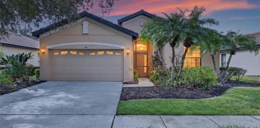 House in Apollo Beach, Florida 2 bedrooms, 179.58 sq.m. № 2391512