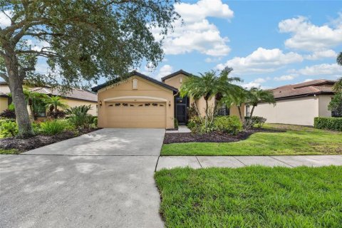 House in Apollo Beach, Florida 2 bedrooms, 179.58 sq.m. № 2391512 - photo 10