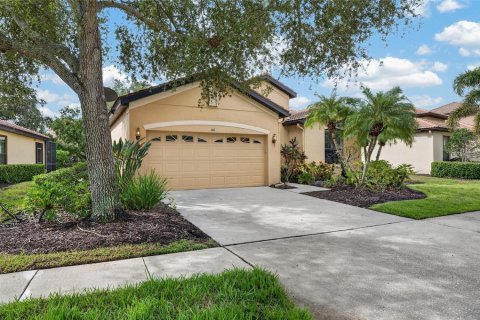 House in Apollo Beach, Florida 2 bedrooms, 179.58 sq.m. № 2391512 - photo 7
