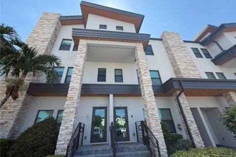 Appartement à Doral, Floride 2 chambres, 142.51 m2 № 2155159