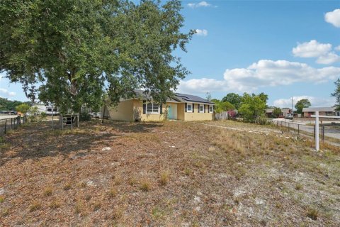 House in Winter Haven, Florida 3 bedrooms, 121.24 sq.m. № 1681555 - photo 3