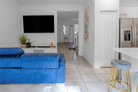 Купить таунхаус в Хайалиа, Флорида 3 спальни, 153.29м2, № 1980292 - фото 6