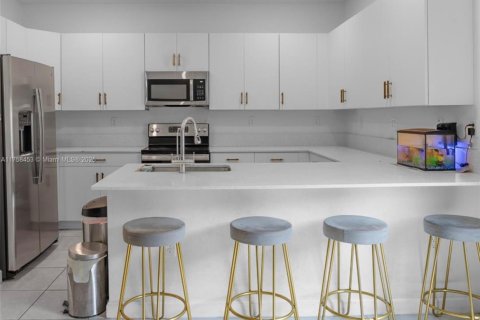 Купить таунхаус в Хайалиа, Флорида 3 спальни, 153.29м2, № 1980292 - фото 8