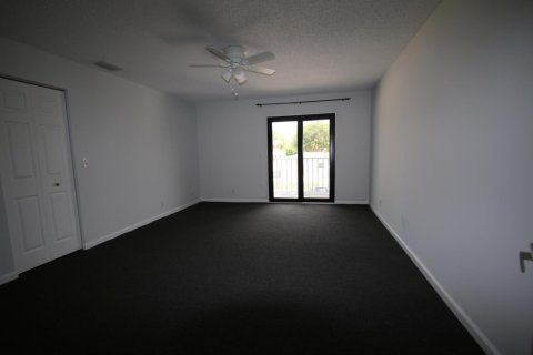 Touwnhouse à louer à Lantana, Floride: 2 chambres, 109.25 m2 № 2268004 - photo 5