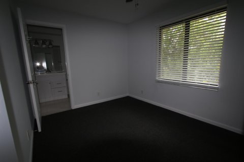 Touwnhouse à louer à Lantana, Floride: 2 chambres, 109.25 m2 № 2268004 - photo 7