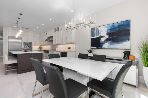 Townhouse in Boca Raton, Florida 3 bedrooms, 265.7 sq.m. № 2146301 - photo 22