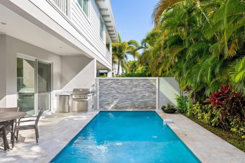 Townhouse in Boca Raton, Florida 3 bedrooms, 265.7 sq.m. № 2146301 - photo 16