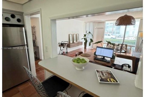 Купить кондоминиум в Майами, Флорида 1 спальня, 73.11м2, № 2053473 - фото 9