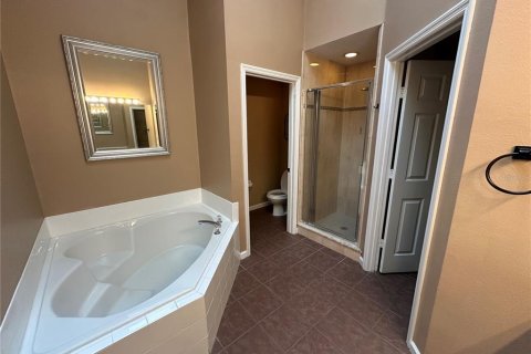 Villa ou maison à louer à Kissimmee, Floride: 4 chambres, 177.72 m2 № 2420144 - photo 18