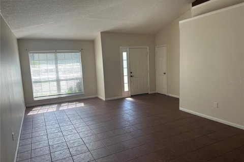 Villa ou maison à louer à Kissimmee, Floride: 4 chambres, 177.72 m2 № 2420144 - photo 6