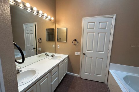 Villa ou maison à louer à Kissimmee, Floride: 4 chambres, 177.72 m2 № 2420144 - photo 17