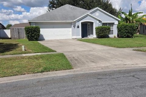 Villa ou maison à louer à Kissimmee, Floride: 4 chambres, 177.72 m2 № 2420144 - photo 2