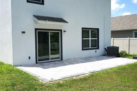 Villa ou maison à louer à Wesley Chapel, Floride: 4 chambres, 186.45 m2 № 2107292 - photo 11