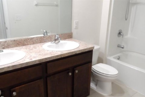 Villa ou maison à louer à Wesley Chapel, Floride: 4 chambres, 186.45 m2 № 2107292 - photo 5