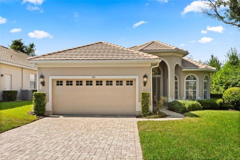 House in DeBary, Florida 3 bedrooms, 196.3 sq.m. № 2312873
