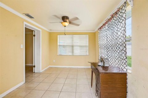 Villa ou maison à vendre à Holiday, Floride: 2 chambres, 101.08 m2 № 2147926 - photo 8