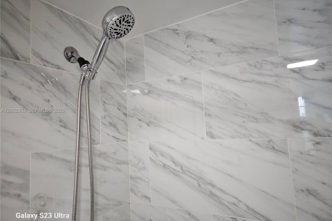 Copropriété à louer à Aventura, Floride: 2 chambres, 100.61 m2 № 2066453 - photo 22