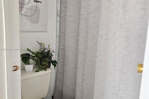 Copropriété à louer à Aventura, Floride: 2 chambres, 100.61 m2 № 2066453 - photo 29