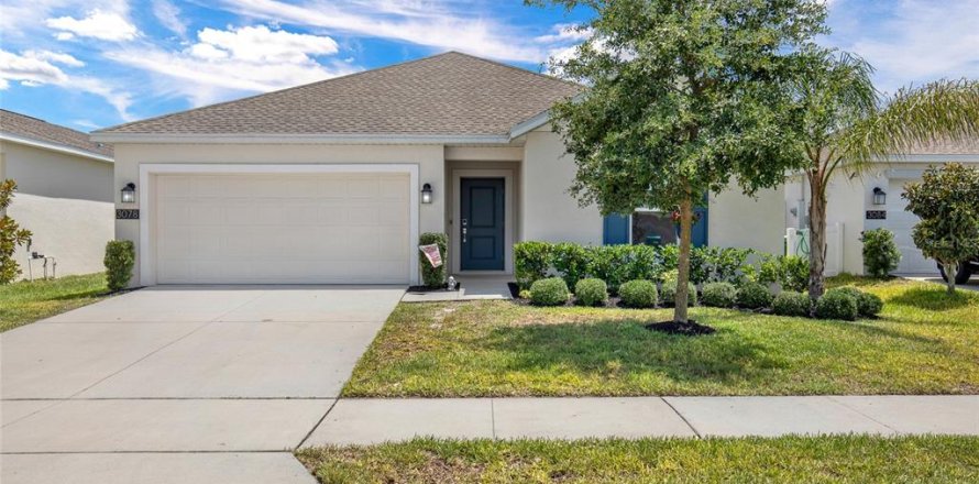 House in Osteen, Florida 3 bedrooms, 123.56 sq.m. № 2238561