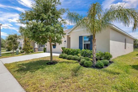 House in Osteen, Florida 3 bedrooms, 123.56 sq.m. № 2238561 - photo 3