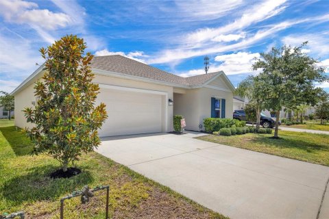 House in Osteen, Florida 3 bedrooms, 123.56 sq.m. № 2238561 - photo 2
