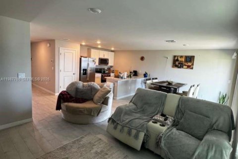 Casa en venta en LaBelle, Florida, 4 dormitorios № 2057408 - foto 12