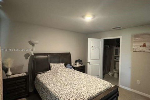 Casa en venta en LaBelle, Florida, 4 dormitorios № 2057408 - foto 13