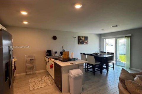 Casa en venta en LaBelle, Florida, 4 dormitorios № 2057408 - foto 8