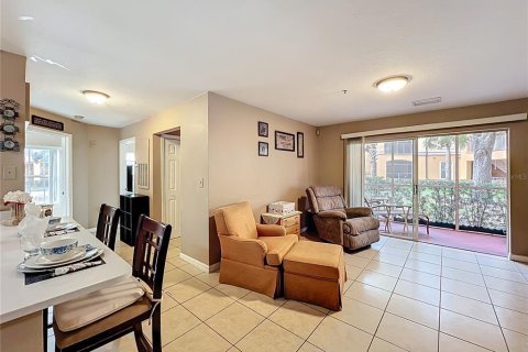 Condo in Orlando, Florida, 3 bedrooms № 2213229 - photo 23