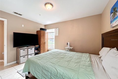 Condo in Orlando, Florida, 3 bedrooms № 2213229 - photo 26