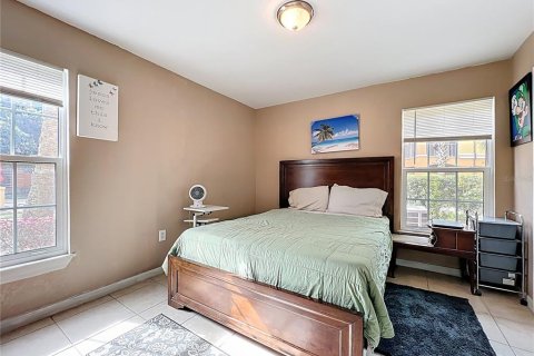 Condo in Orlando, Florida, 3 bedrooms № 2213229 - photo 27