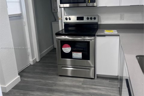 Condo in Boca Raton, Florida, 3 bedrooms  № 1730552 - photo 2