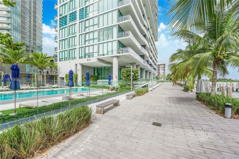 Condo in Miami, Florida, 3 bedrooms  № 2042179 - photo 24