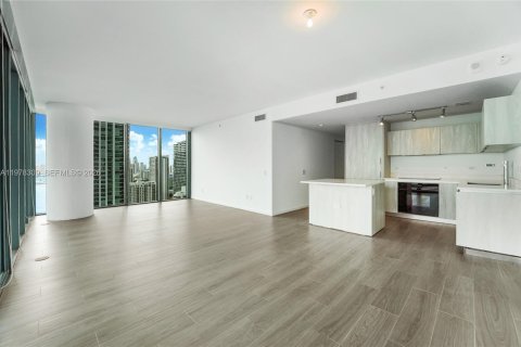 Condo in Miami, Florida, 3 bedrooms  № 2042179 - photo 2