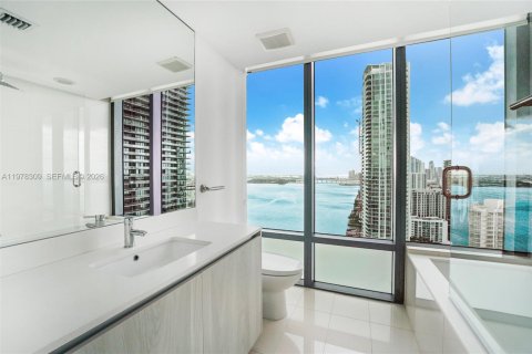 Condo in Miami, Florida, 3 bedrooms  № 2042179 - photo 10