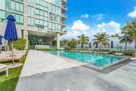 Condo in Miami, Florida, 3 bedrooms  № 2042179 - photo 23