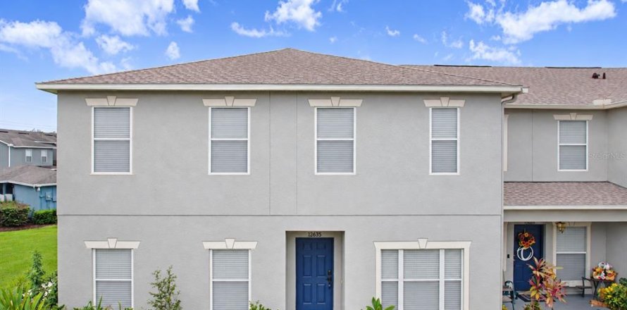 Townhouse in Gibsonton, Florida 2 bedrooms, 126.35 sq.m. № 2395921