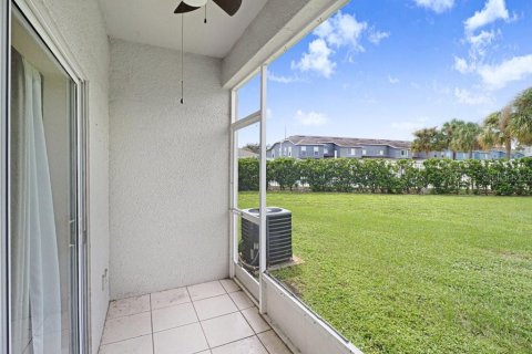 Townhouse in Gibsonton, Florida 2 bedrooms, 126.35 sq.m. № 2395921 - photo 21