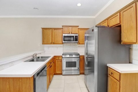 Townhouse in Gibsonton, Florida 2 bedrooms, 126.35 sq.m. № 2395921 - photo 6
