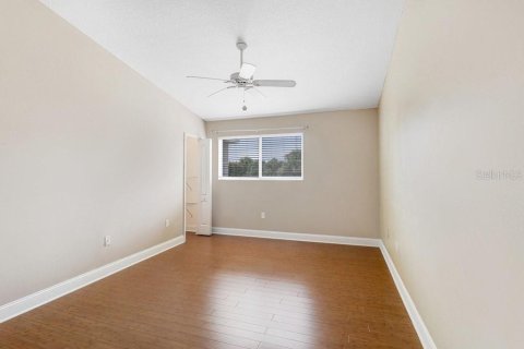Townhouse in Gibsonton, Florida 2 bedrooms, 126.35 sq.m. № 2395921 - photo 13