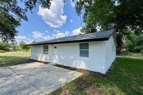 Casa en venta en Punta Gorda, Florida, 5 dormitorios, 133.78 m2 № 1769519 - foto 1