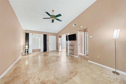 Condominio en venta en New Port Richey, Florida, 2 dormitorios, 95.22 m2 № 2116854 - foto 11