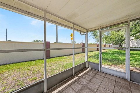 Condominio en venta en New Port Richey, Florida, 2 dormitorios, 95.22 m2 № 2116854 - foto 24