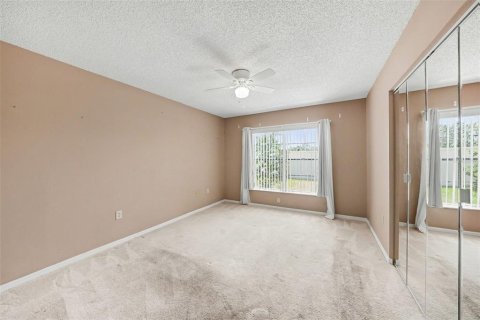 Condominio en venta en New Port Richey, Florida, 2 dormitorios, 95.22 m2 № 2116854 - foto 17