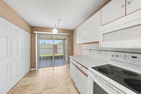 Condominio en venta en New Port Richey, Florida, 2 dormitorios, 95.22 m2 № 2116854 - foto 16