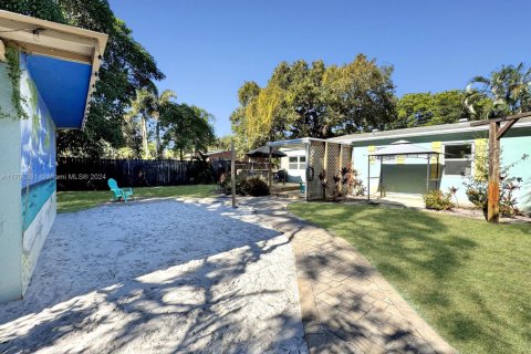 House in Fort Lauderdale, Florida 2 bedrooms, 81.57 sq.m. № 2053788 - photo 29
