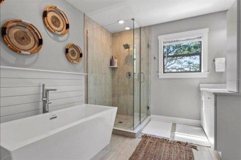 Casa en alquiler en Tampa, Florida, 5 dormitorios, 240.25 m2 № 1905602 - foto 26