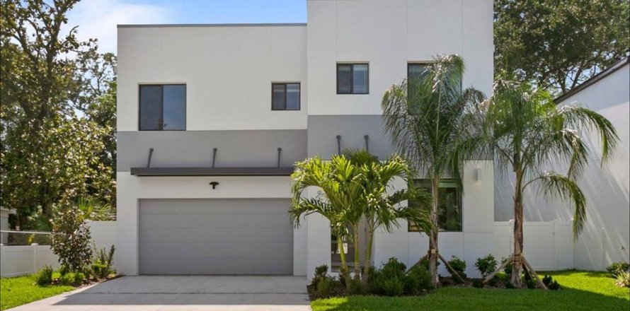 Casa en Tampa, Florida 5 dormitorios, 240.25 m2 № 1905602